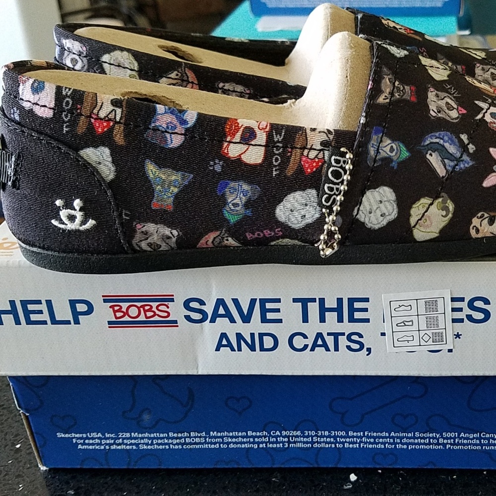 Skechers BOBS Plush Posh Pup Size 6.5